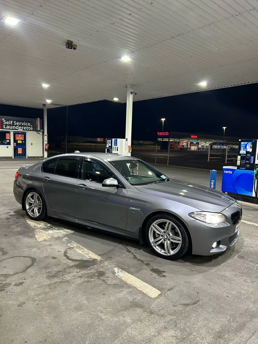2015 BMW 520d M SPORT - Image 1