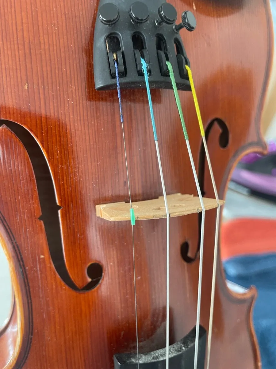 Violin bow and case half size - Image 4