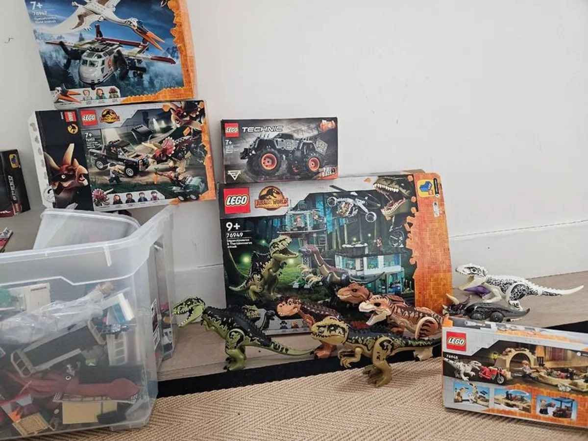 Multiple Lego sets. (15 sets) - Image 2