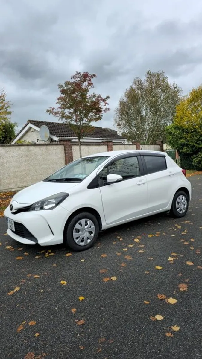 2016 Toyota Vitz 1 litre CVT Automatic - Image 2