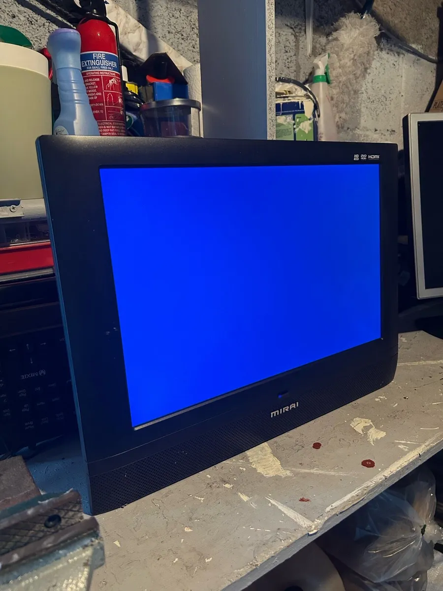 Mirai TV model DTL-719s300 and Dell - Image 3