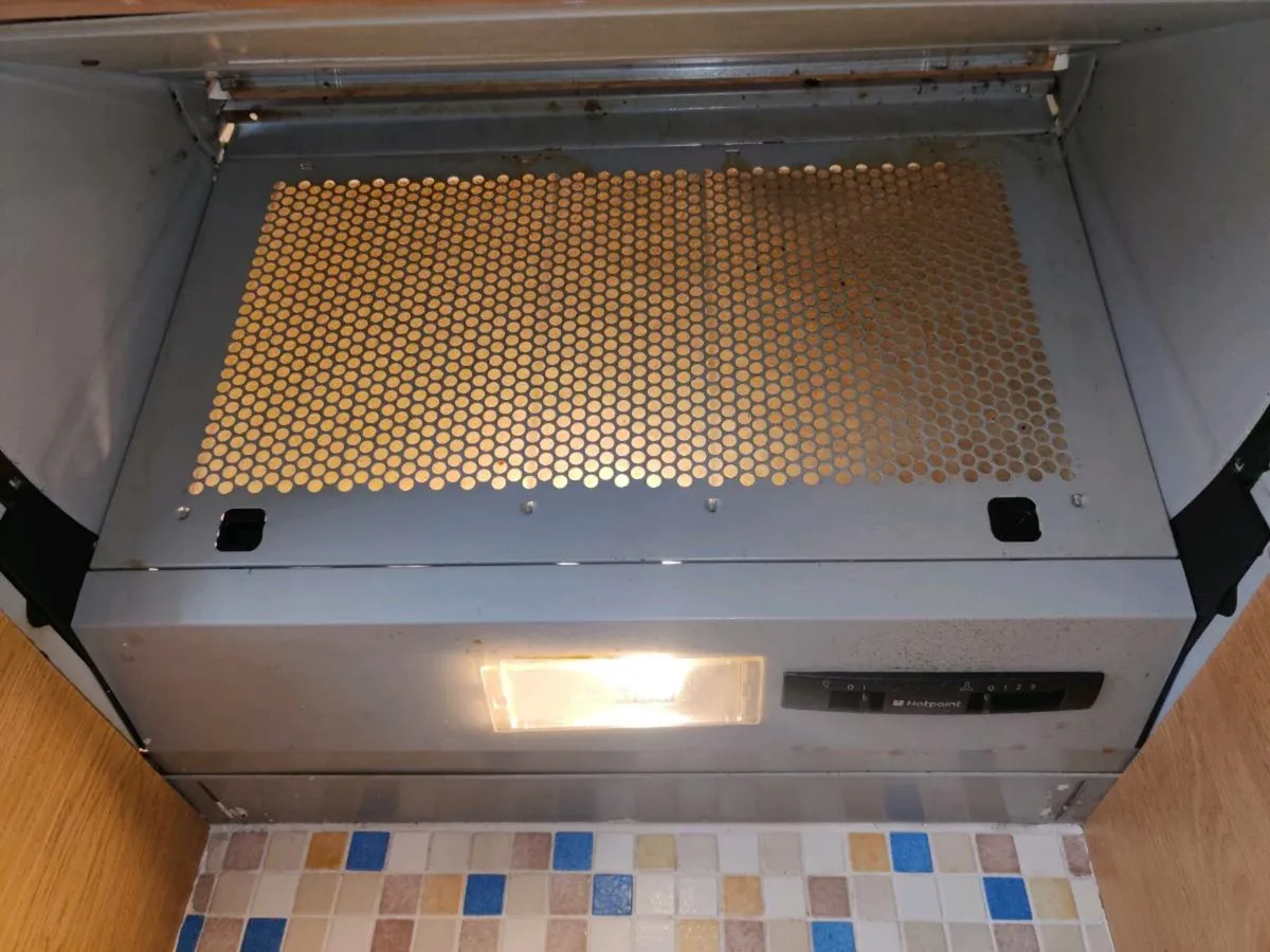 Hotpoint PAEINT 66F AS GR integrated cooker hood - Image 2