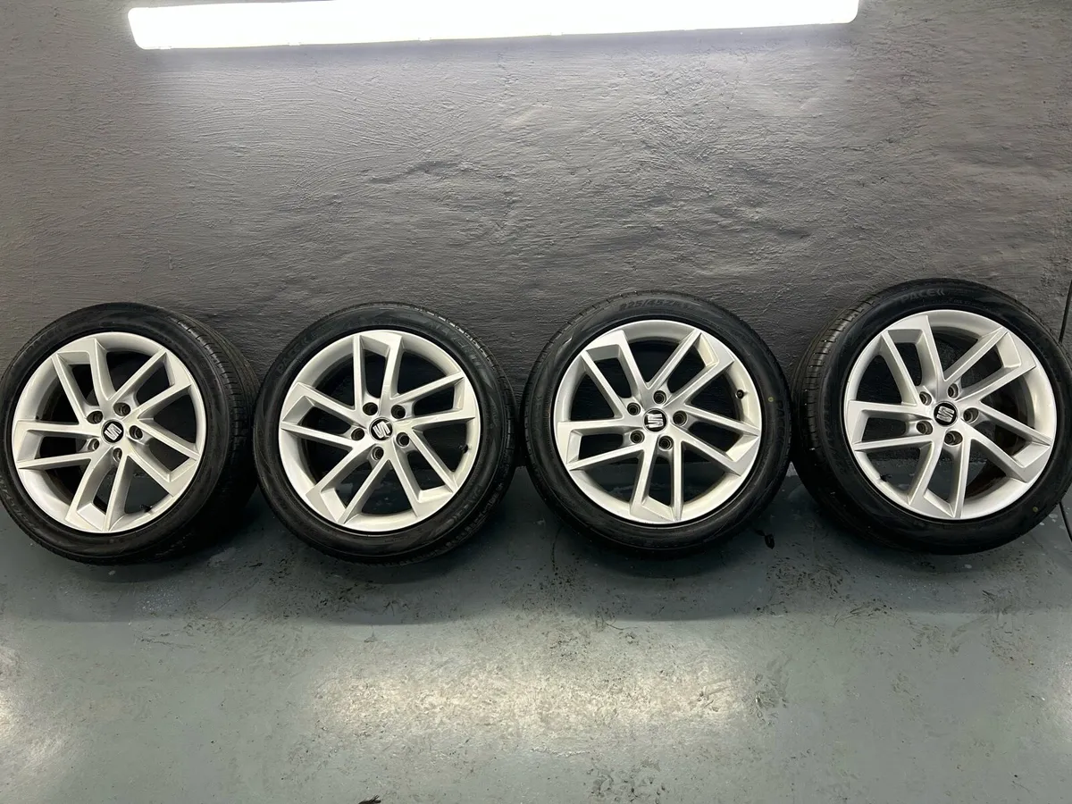 17” GENUINE SEAT LEON ALLOY WHEELS & TYRES - Image 2
