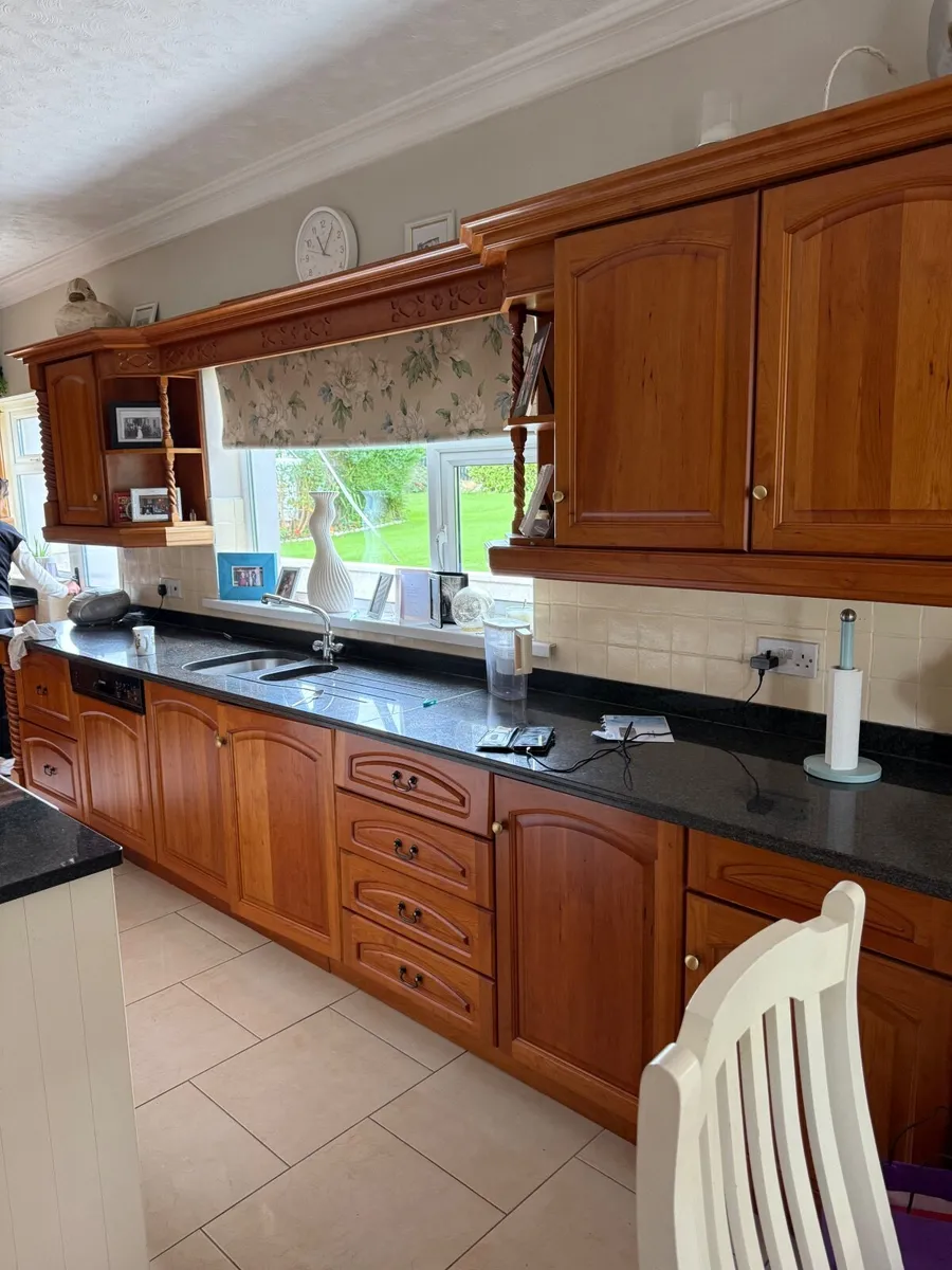Kitchen unit - Image 1