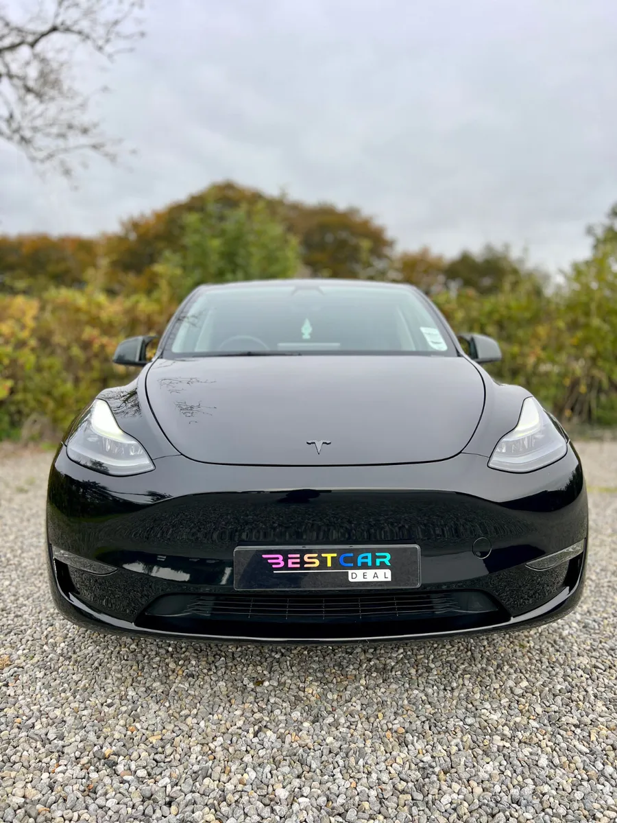 2023 Tesla Model Y Long-Range Dual Motor AWD - Image 4