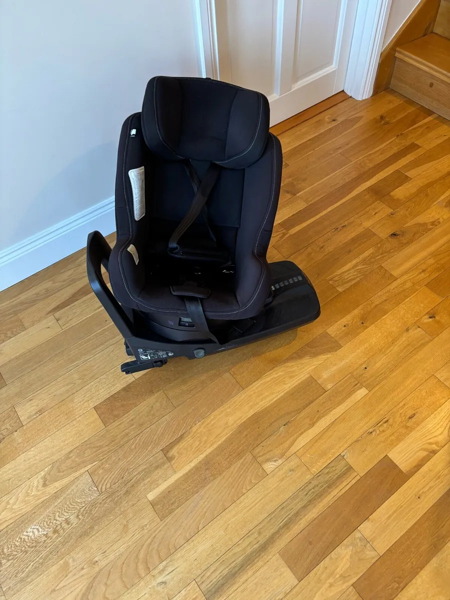 360 swivel car seat - Image 1