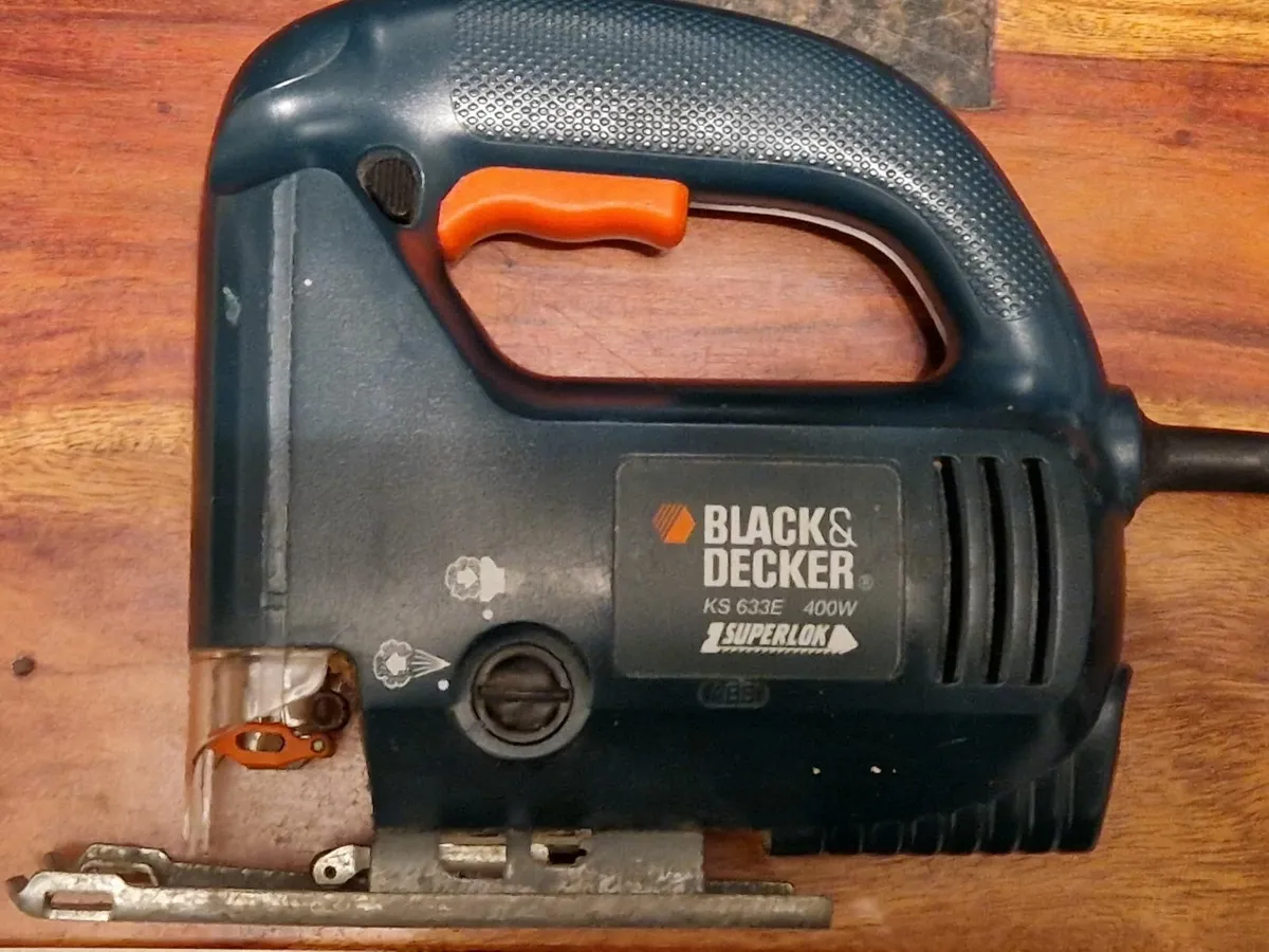 Black & Decker Ks633E 400W Variable Speed Jigsaw - Image 2