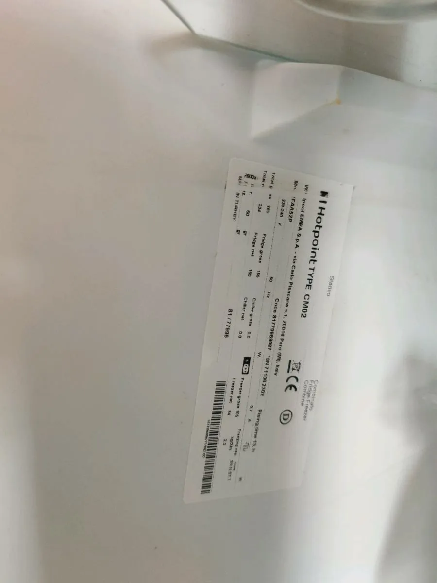 Fridge freezer Hotpoint TYPE CM02