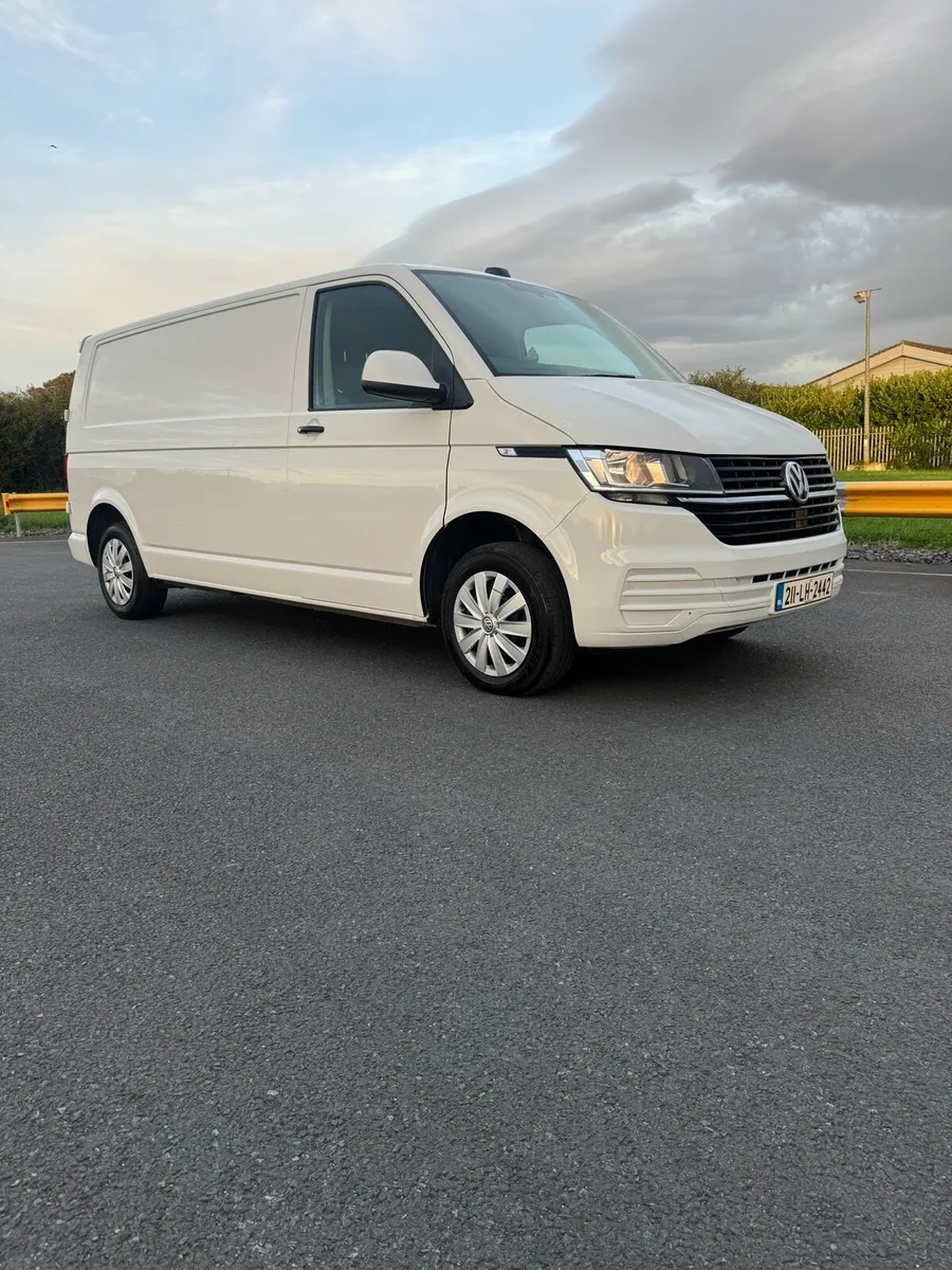 Volkswagen transporter - Image 2