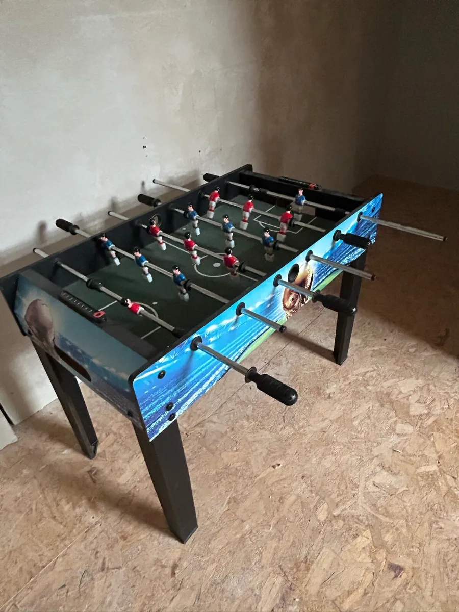 Football table - Image 1