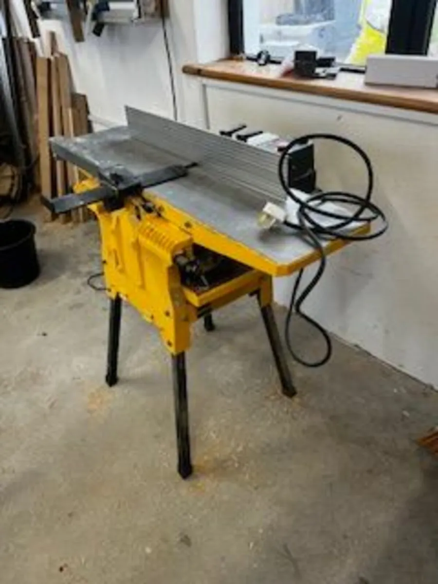 DeWalt Planer DW733S - Image 1