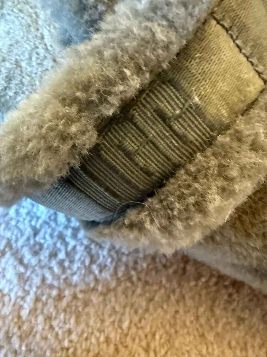 Ugg Slippers Uk 8 / Eu 42 - perfect - Image 3