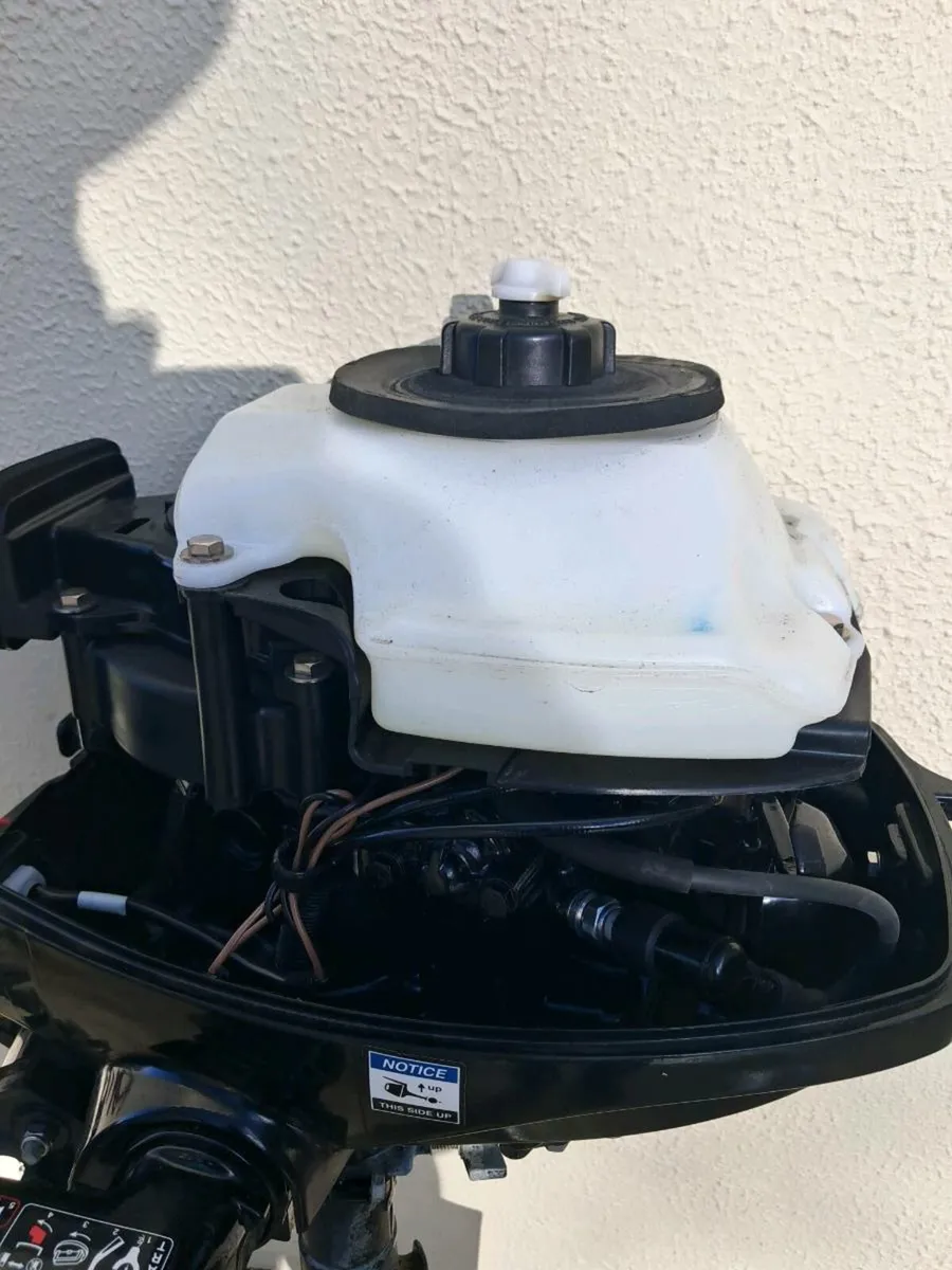 Outboard engine - Image 2
