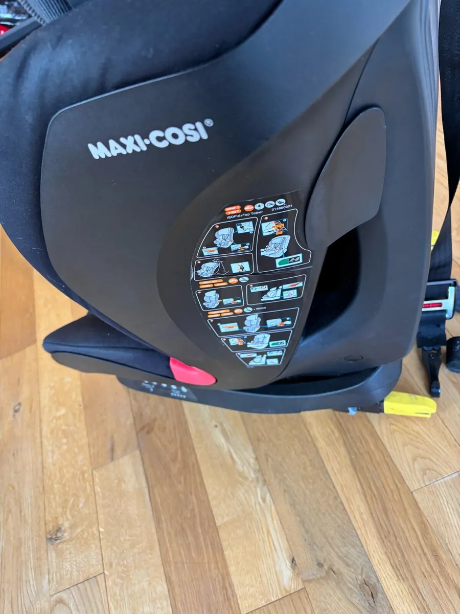 Maxi Cosi car seat - Image 2