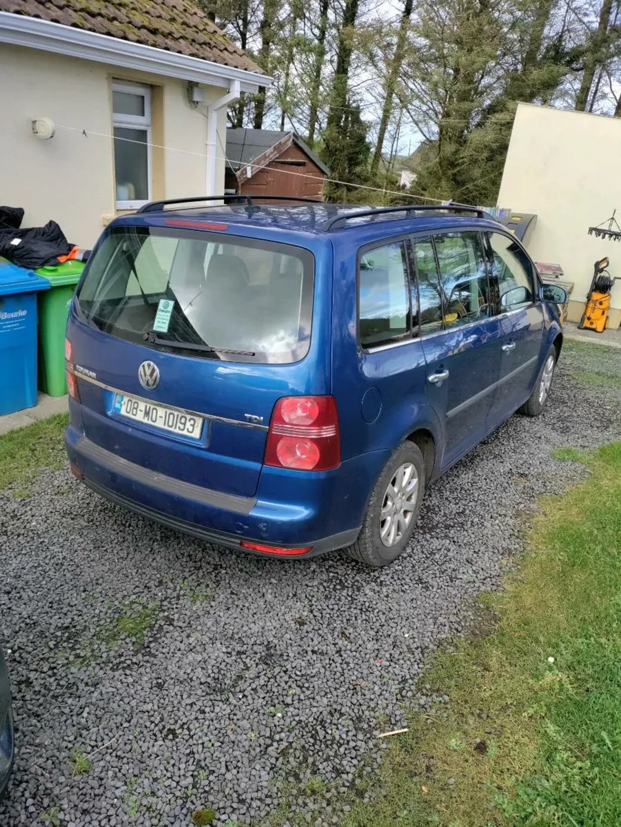 Volkswagen touran - Image 2