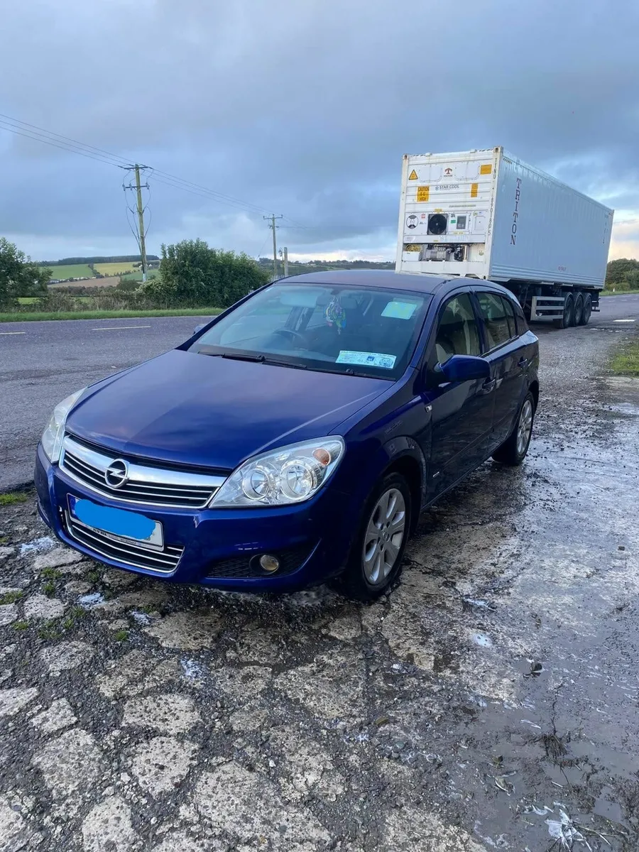 Opel Astra 2008 - Image 1