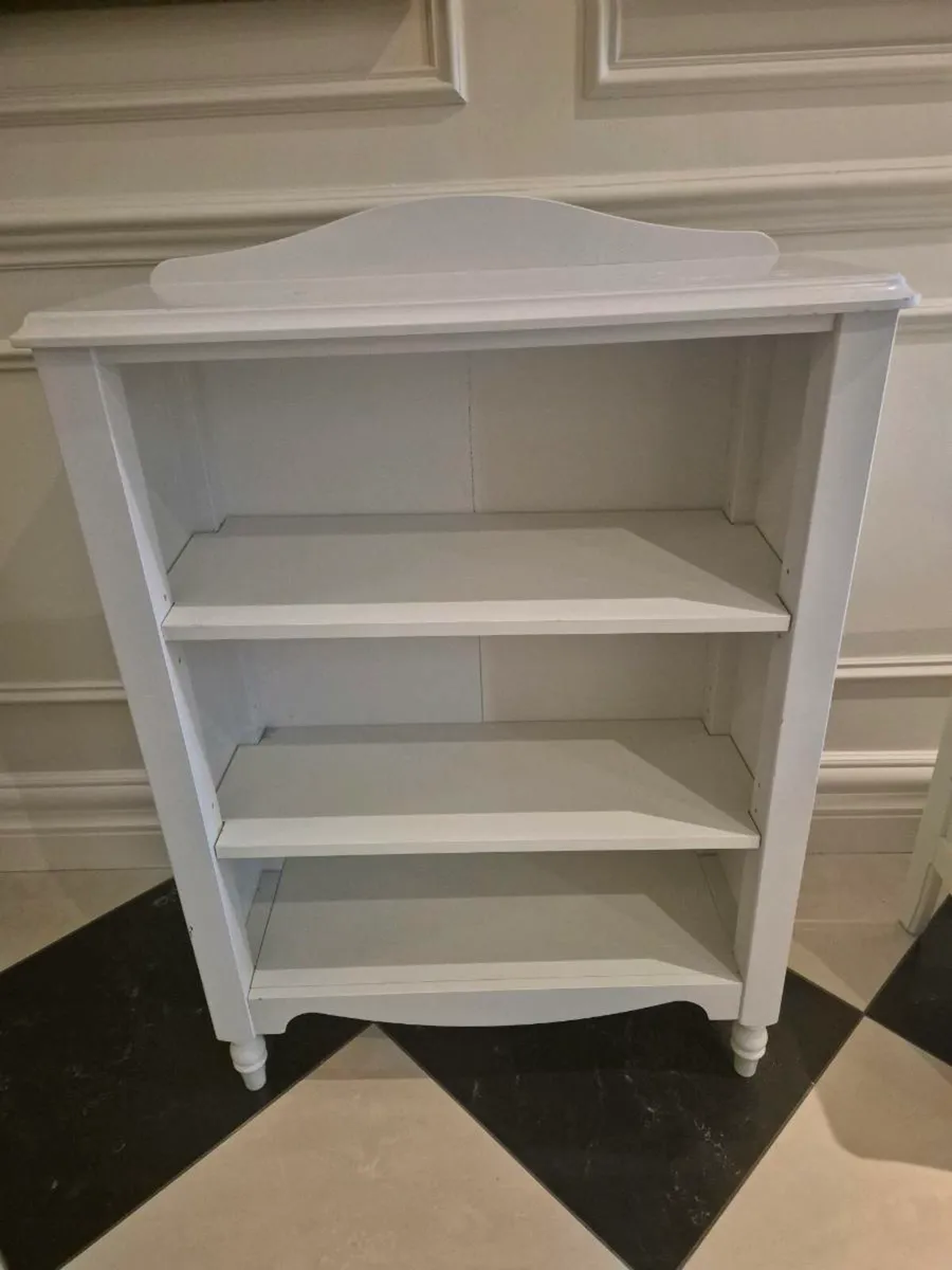 Bookshelf - Image 4