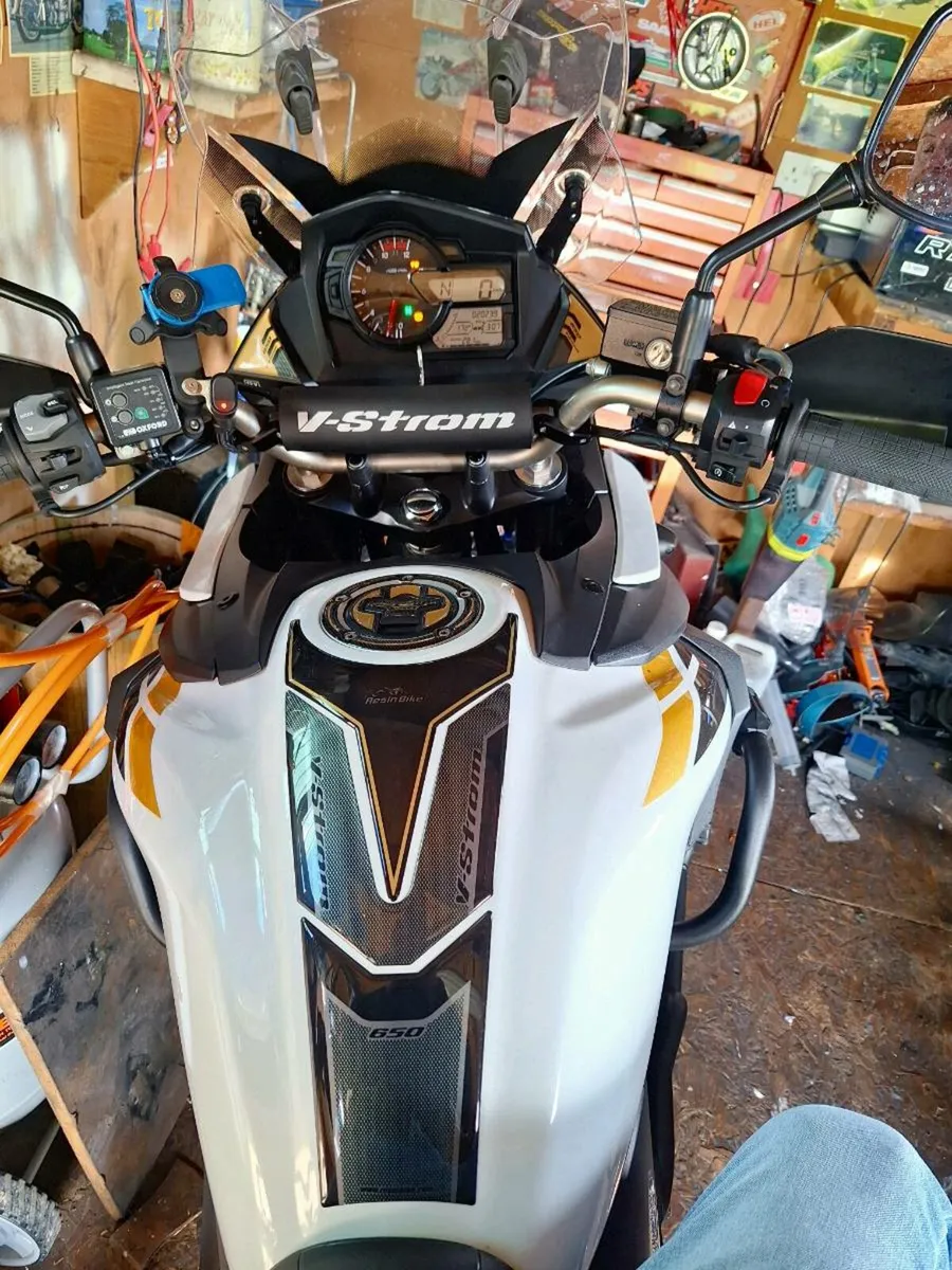 Suzuki v strom 650xt - Image 1