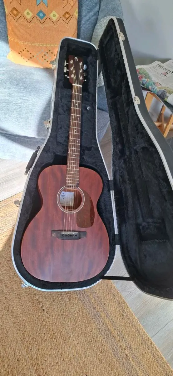 Guitar - Image 3