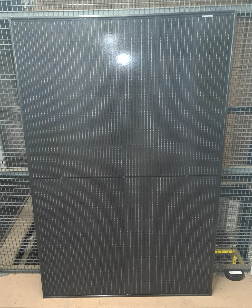 BISOL BDO-410W Full Black Solar Panels – Brand New - Image 1