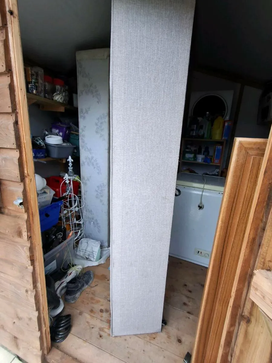 Single base - Image 3