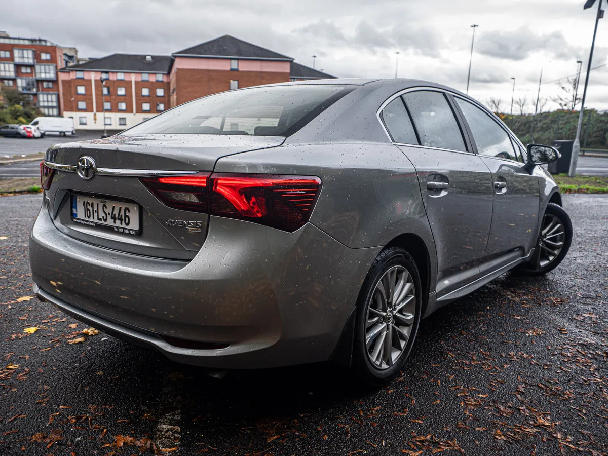 Toyota Avensis 2016 - Image 2