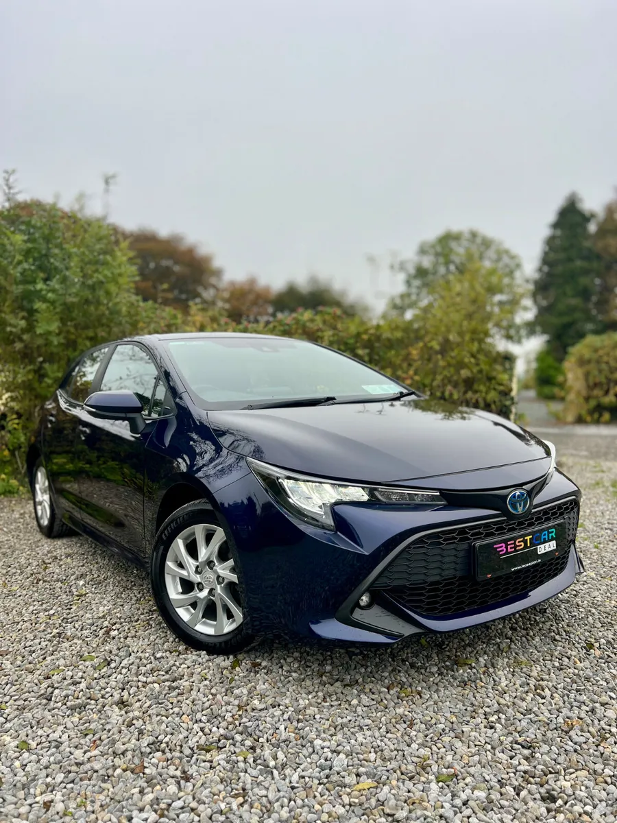 2022 Toyota Corolla 1.8 Hybrid Luna Automatic - Image 1