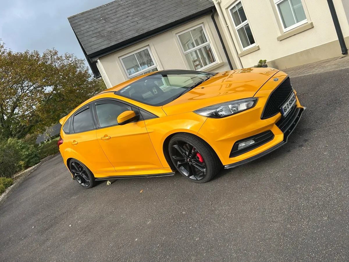 Ford Focus ST-2 - Image 3