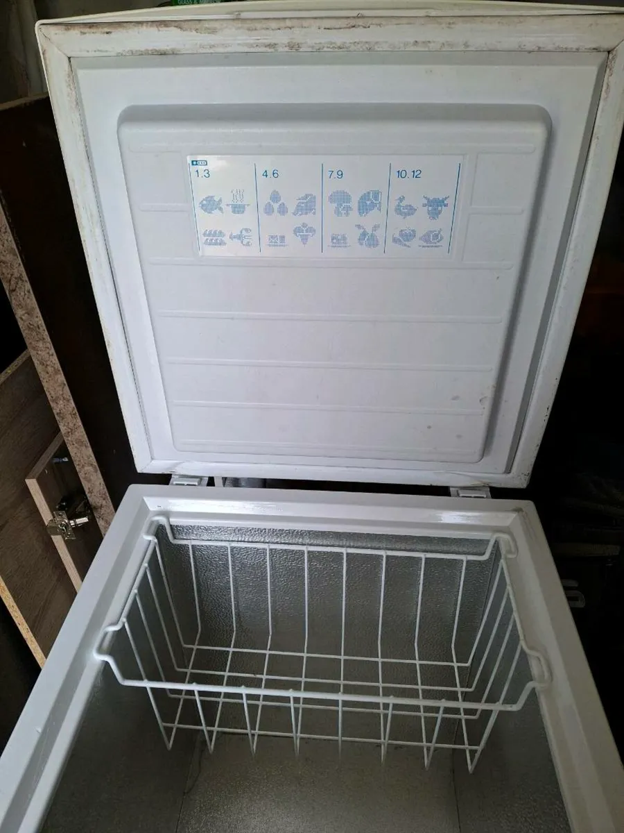 Chest freezer small21inch by 33 high - Image 2