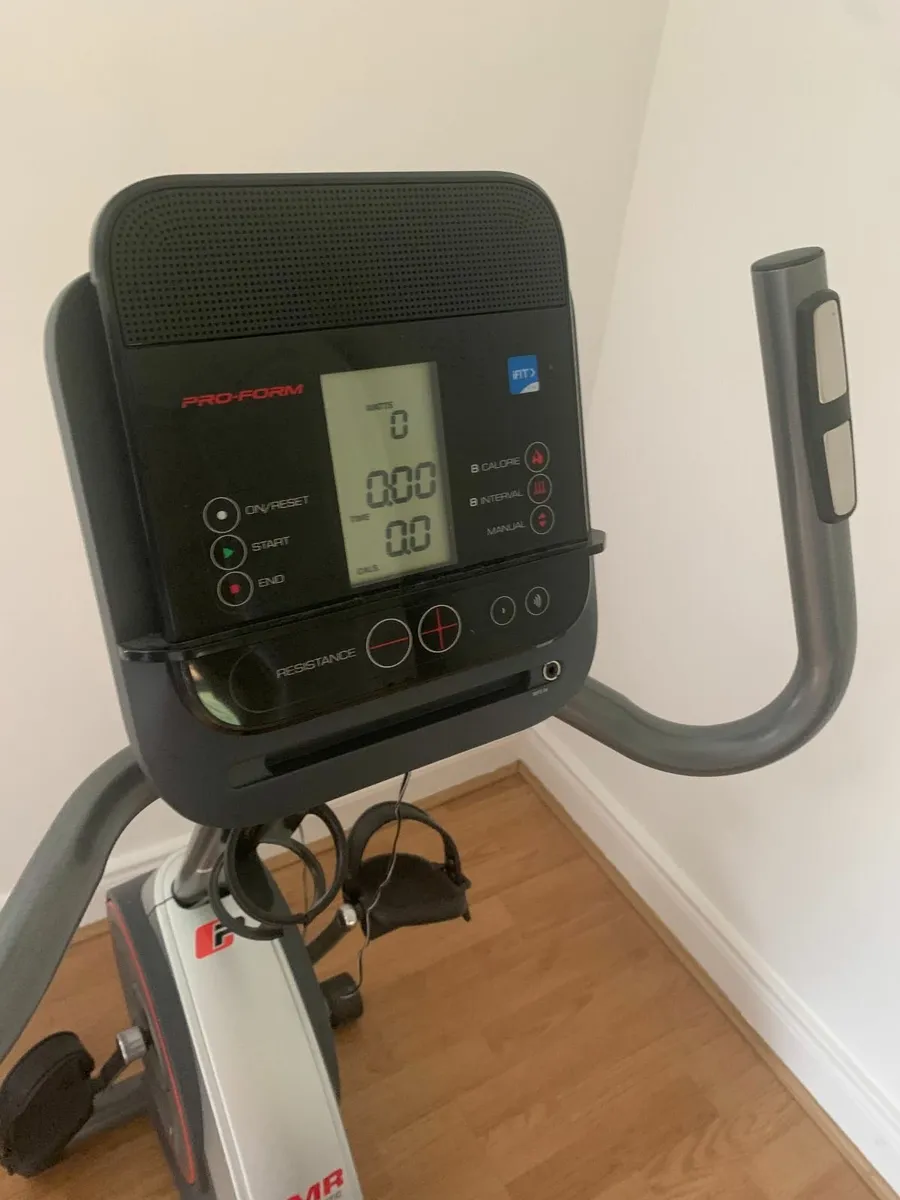 Pro-Form 310 CSX Recumbent exercise bike - Image 2
