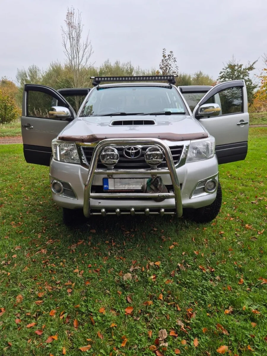 Toyota Hilux Double Cab 2.5L TDi - Image 4