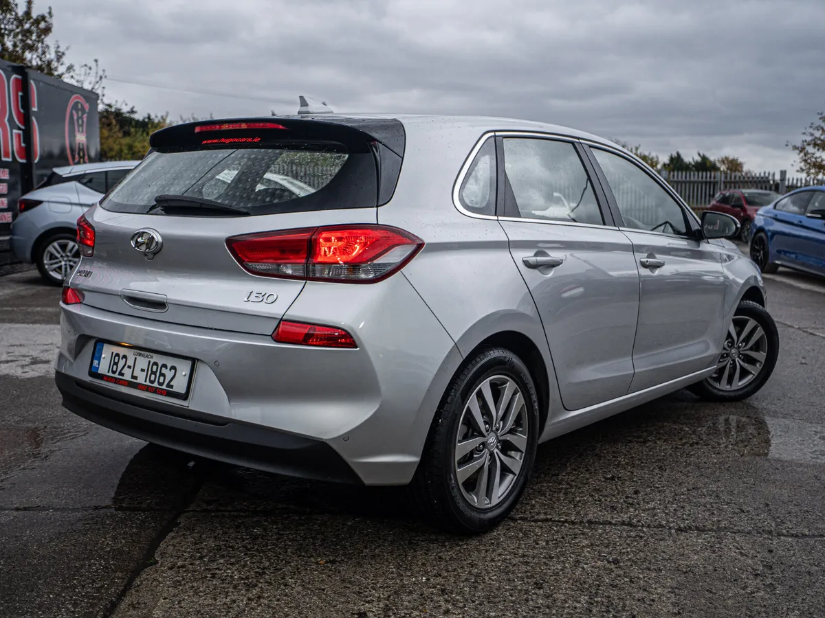 182 Hyundai i30 1.0/FSH/High spec/1yr warranty - Image 2