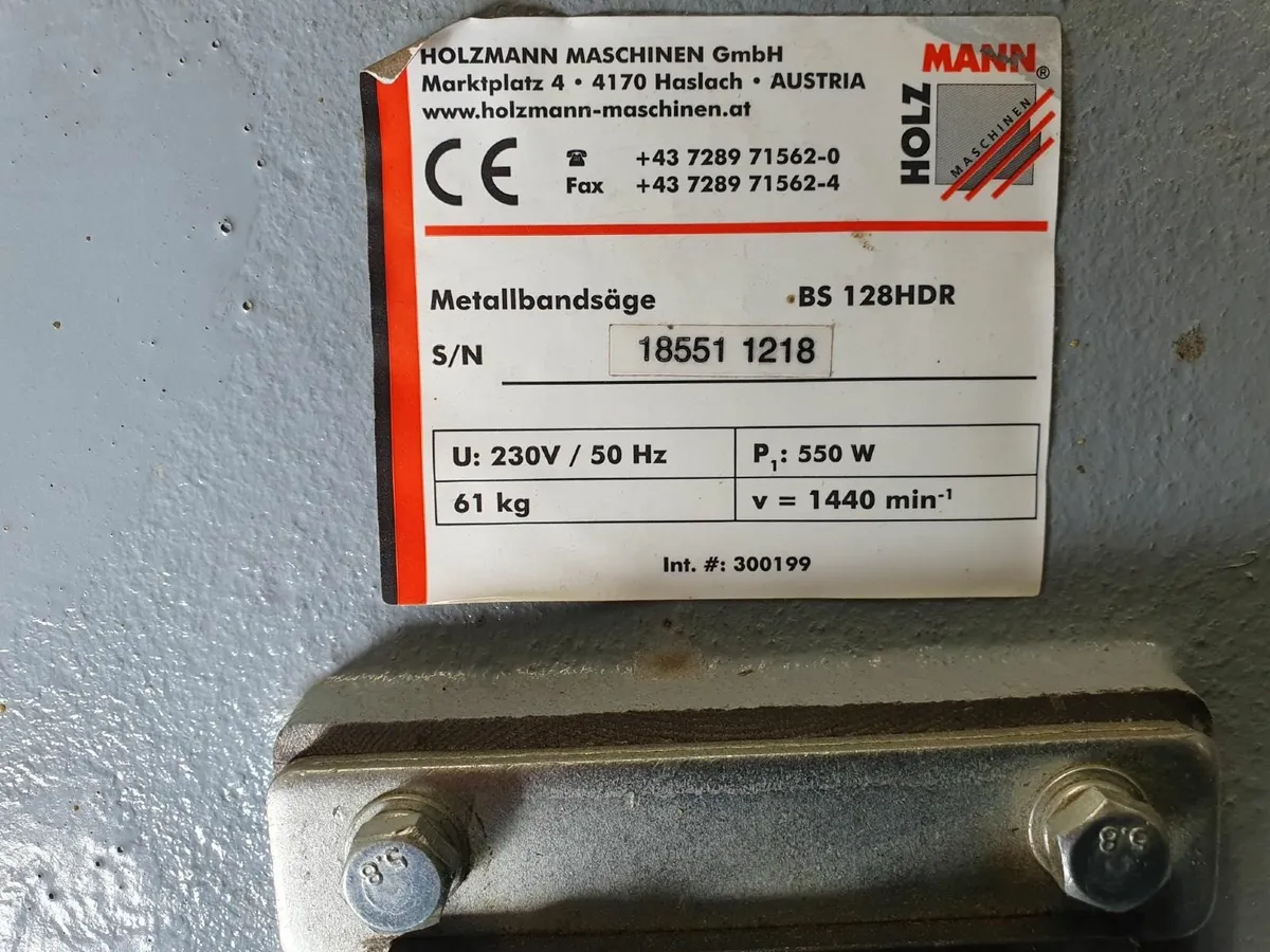 Band saw - Image 1