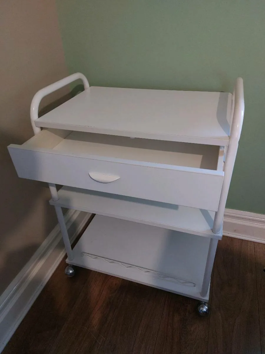 Salon trolley - Image 2