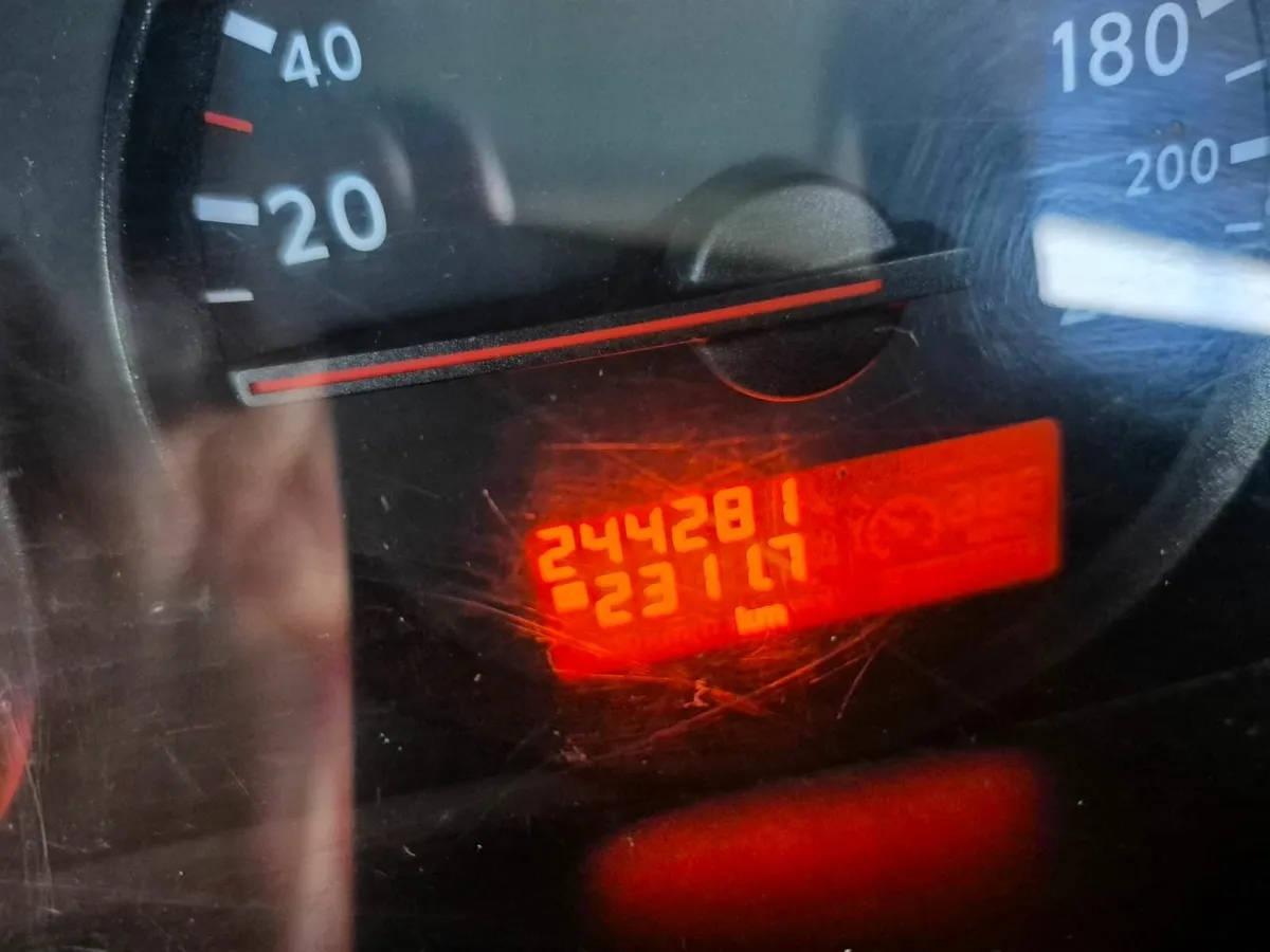 Nissan Navara 2012 - Image 4