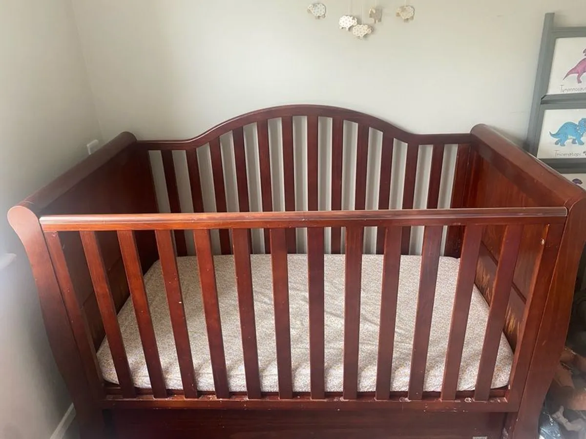 BR Baby Oslo Sleigh Cot Bed - Image 2