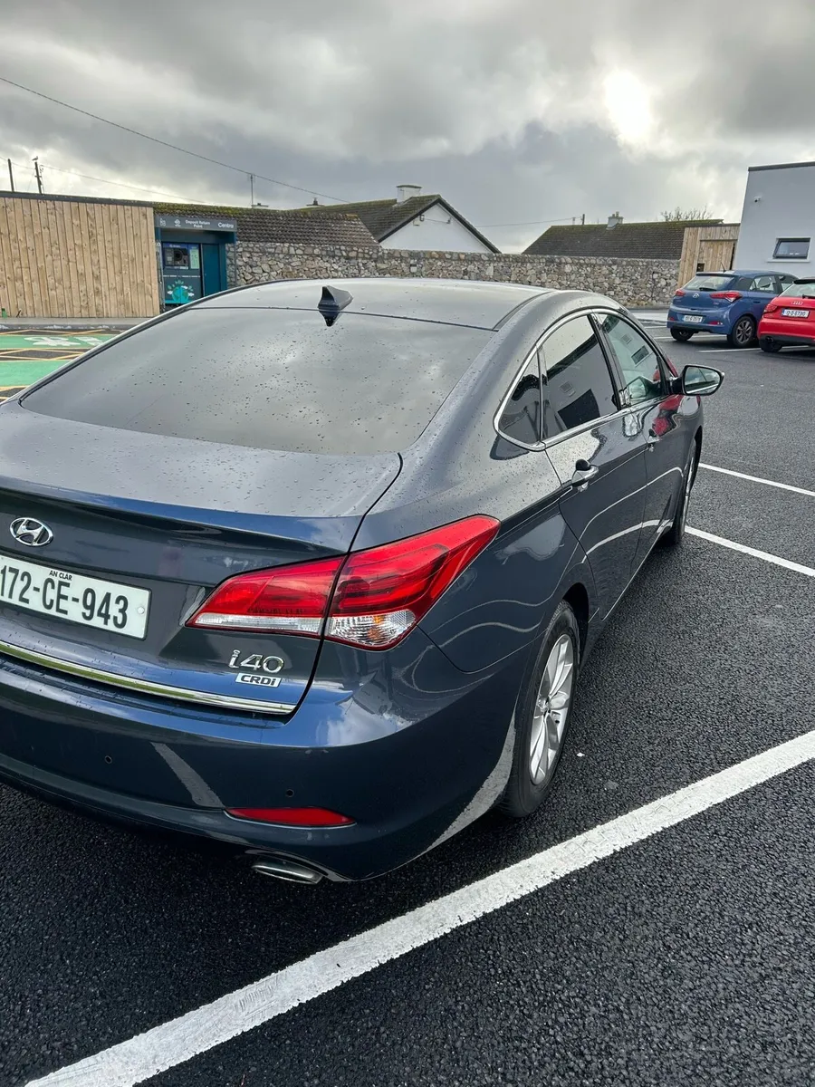 2017 Hyundai i40 1.7 CRDi SE Nav Blue Drive - Image 4