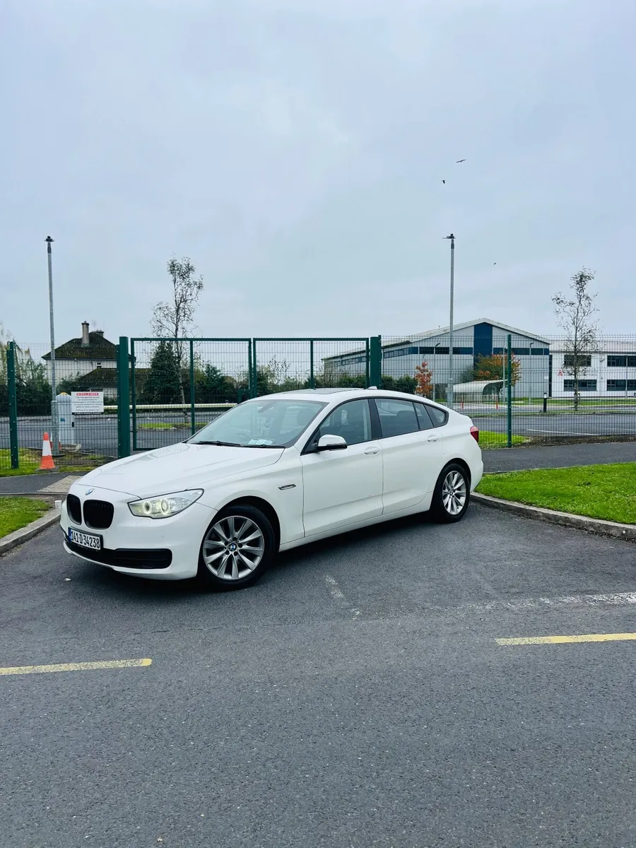 BMW 5-Series GT 2014 - Image 1