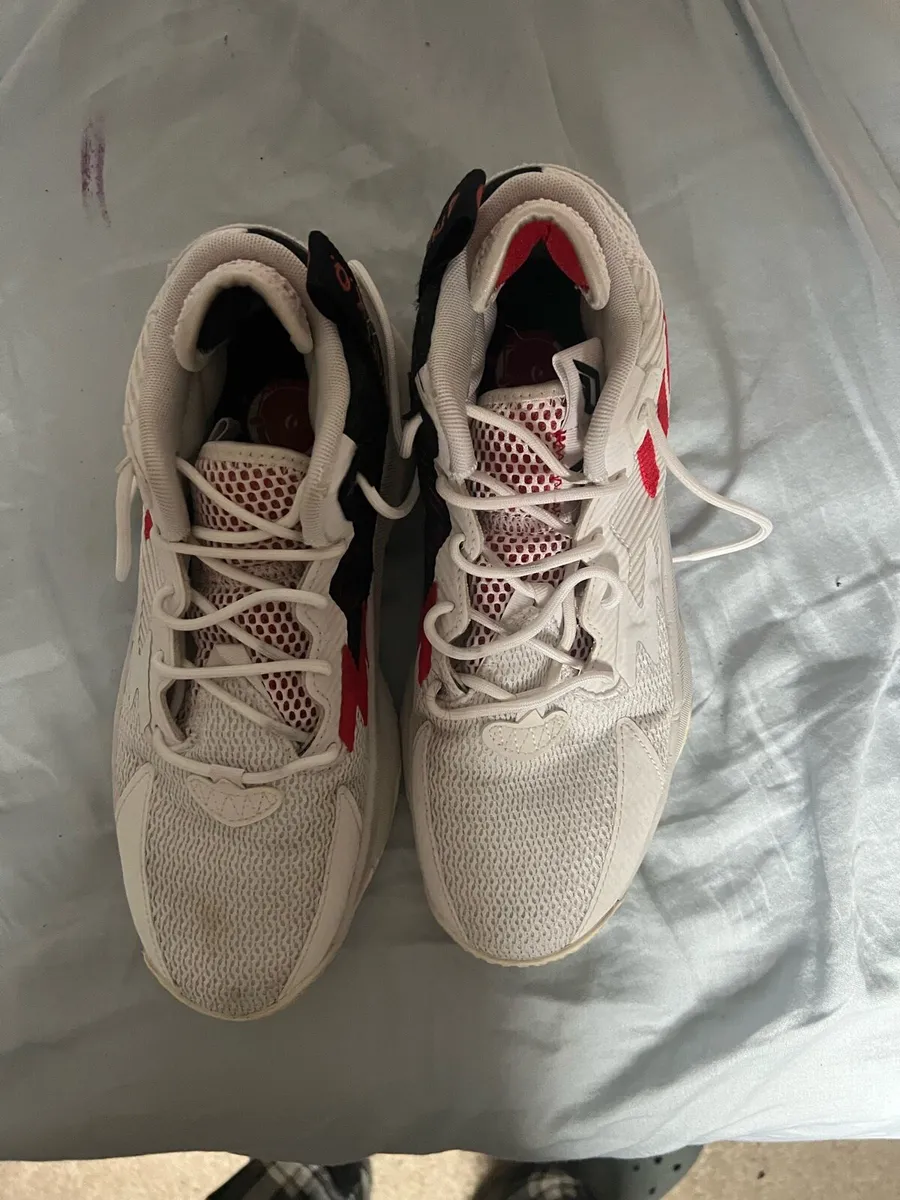 3 pairs of Basketball shoes - Image 1