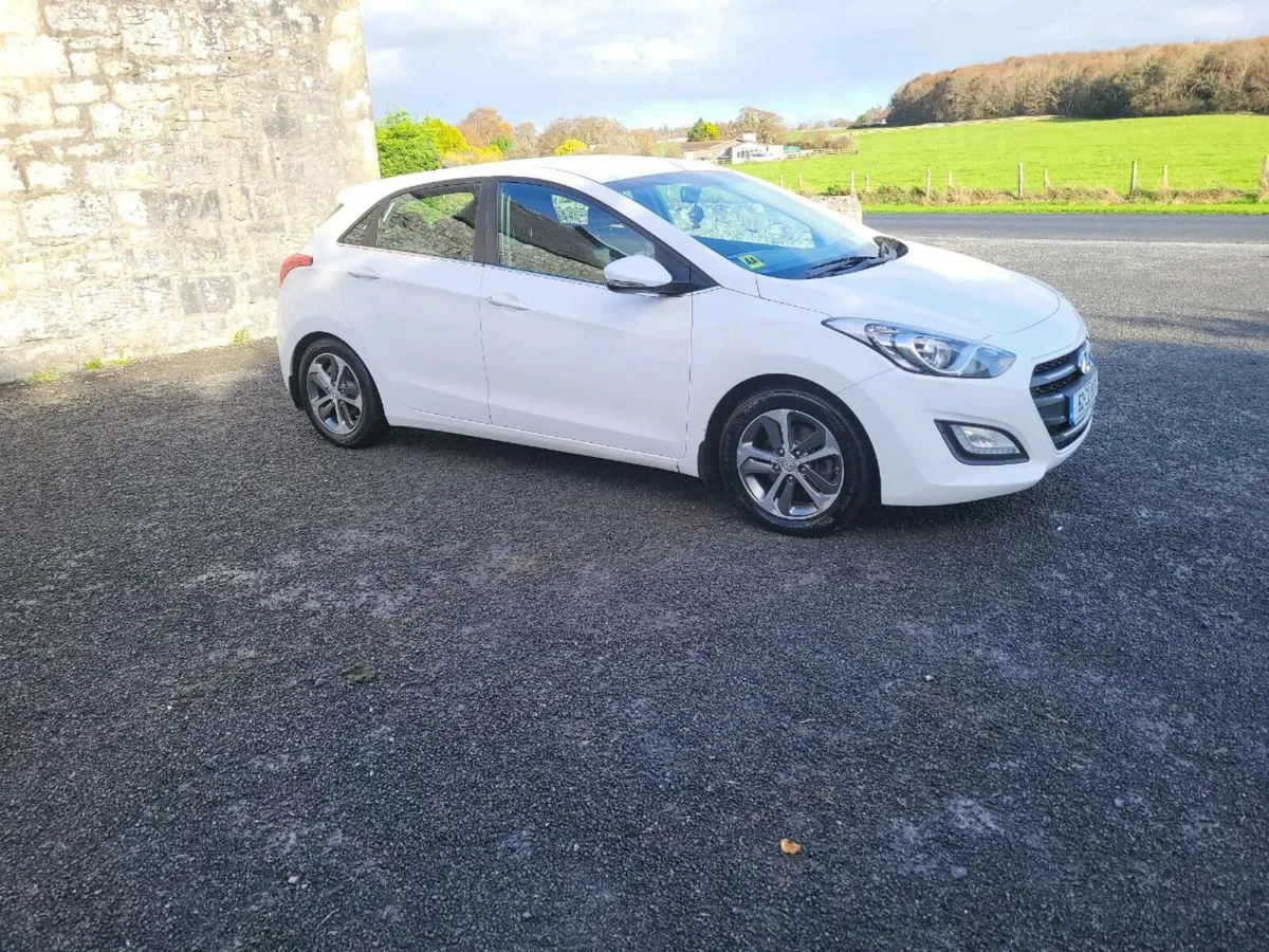 Hyundai I 30 1.6 Diesel(AUTOMATIC) - Image 2