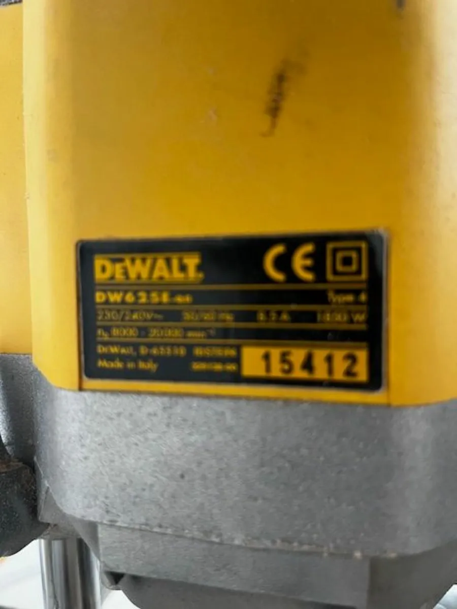 DeWalt Router 625E - Image 2