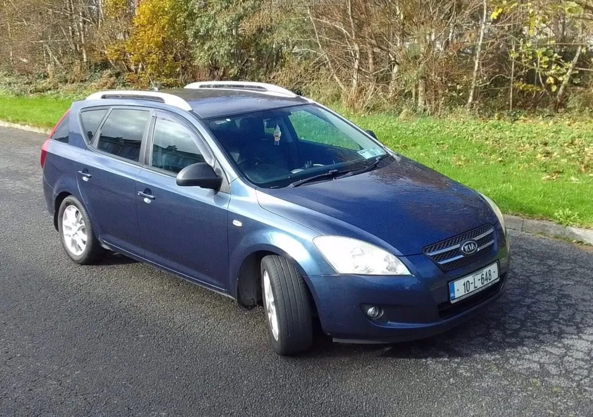 10 Kia Ceed 1.6 Diesel. Tax 02.26. €1950 Ono. - Image 1