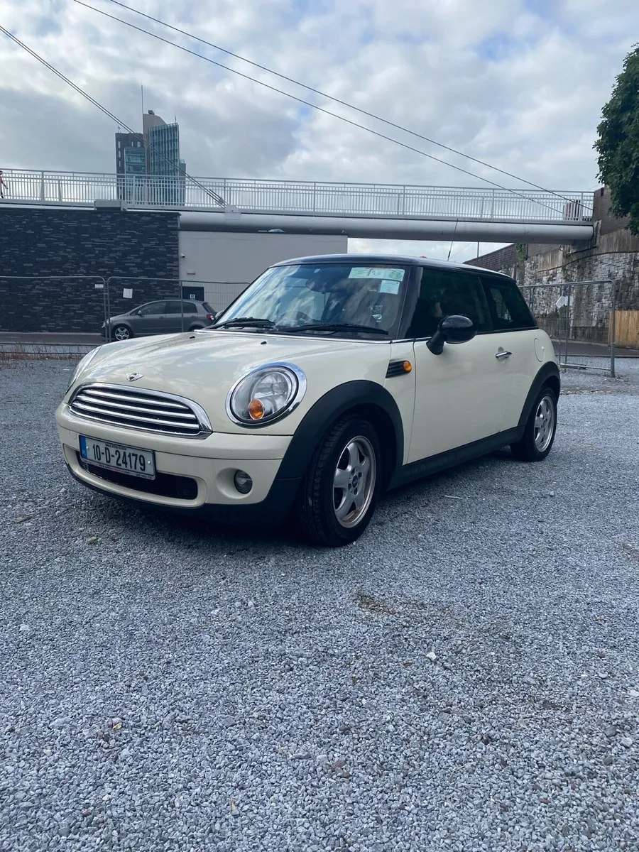 Mini Cooper - Image 1
