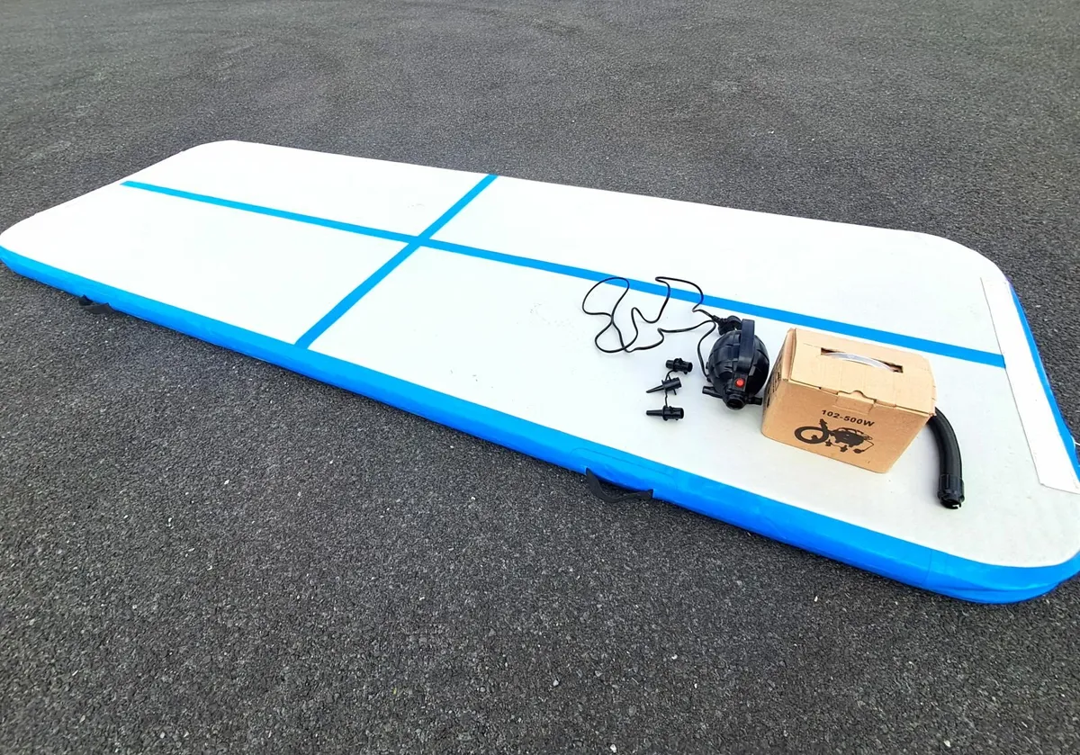 Gymnastics Mat with Pump - Image 1