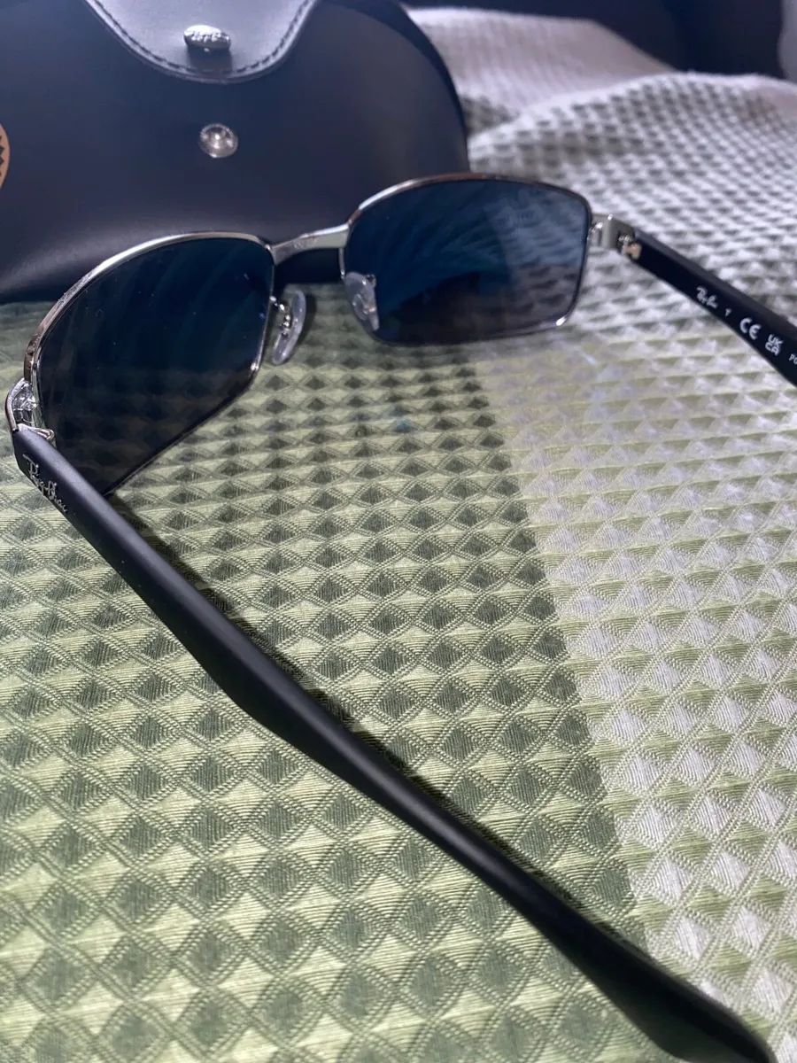 RayBan RB3478 Sunglasses (Polarised) (Blue/Grey) - Image 3