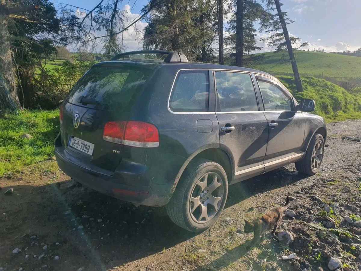 Crewcab VW Touareg - Image 4