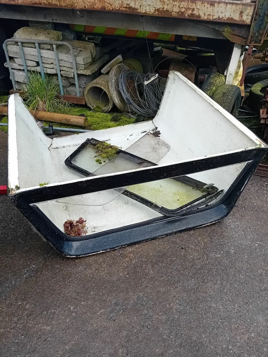 Hilux canopy