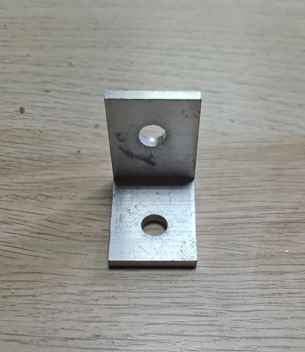Aluminium Mounting L Bracket – Corner Connector - Image 3