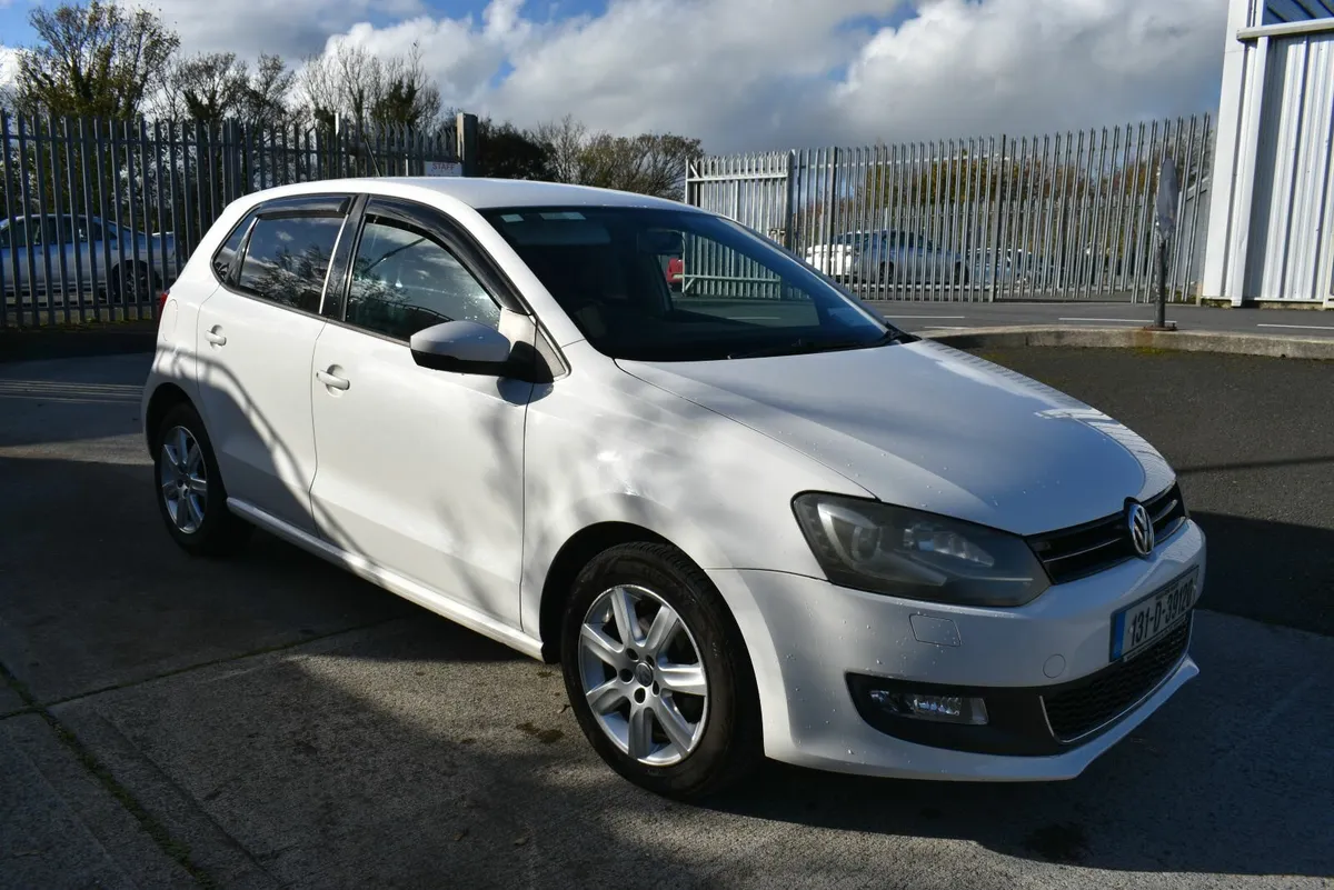 Volkswagen Polo 2013 AUTOMATIC 1.2 TSi - Image 2
