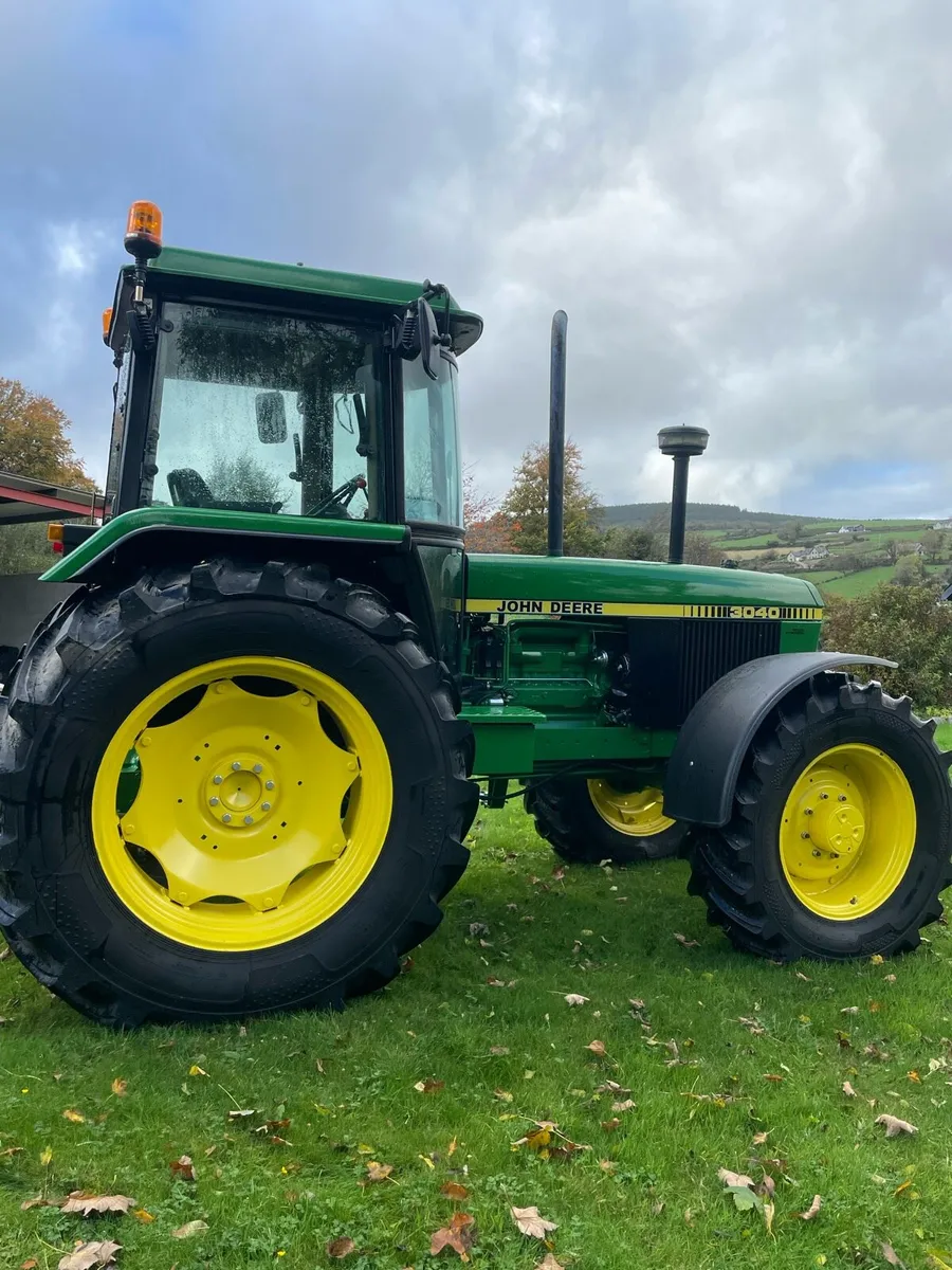 John Deere 3040 - Image 2